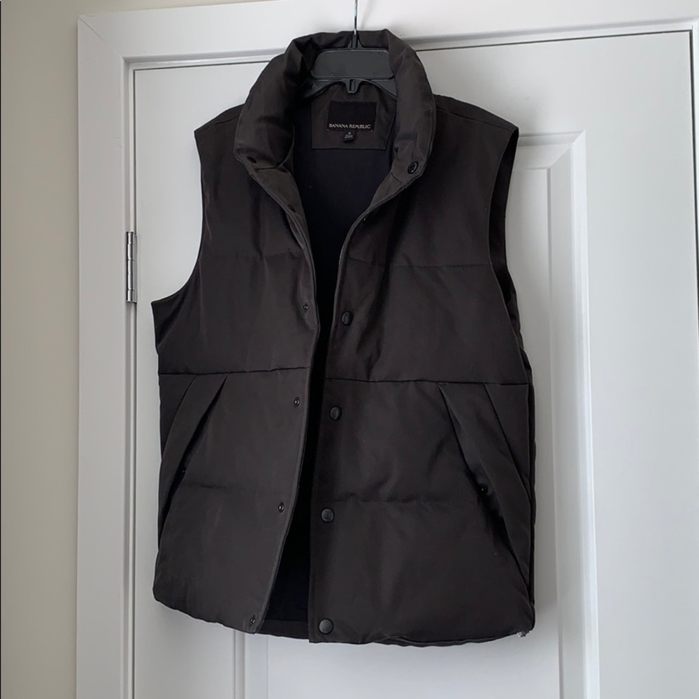 Banana Republic Puffer Vest